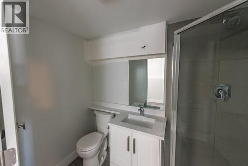 742 Kamloops Avenue Unit# 101, Penticton, BC - Indoor Photo Showing Bathroom