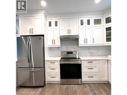 742 Kamloops Avenue Unit# 101, Penticton, BC - Indoor Photo Showing Kitchen