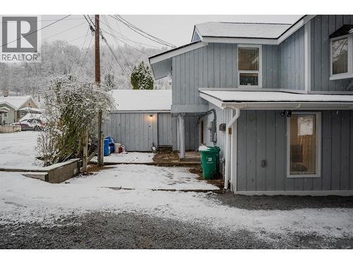 621 Turner Street, Warfield, BC - Outdoor