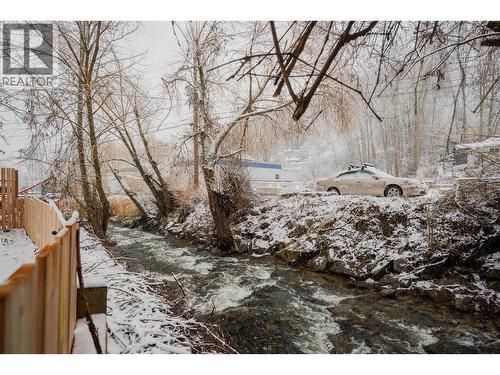 621 Turner Street, Warfield, BC - Outdoor