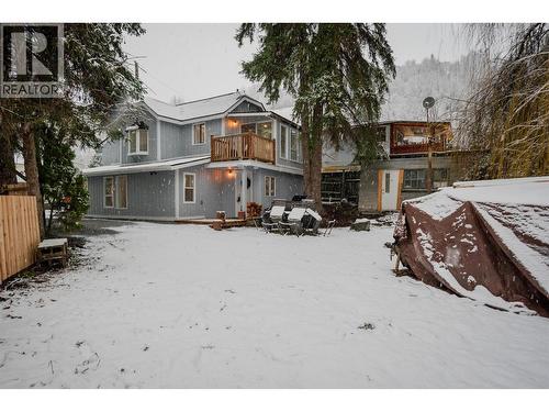 621 Turner Street, Warfield, BC - Outdoor