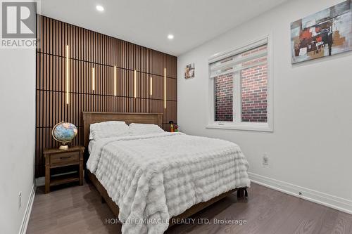 3118 Travertine Drive, Oakville, ON - Indoor Photo Showing Bedroom