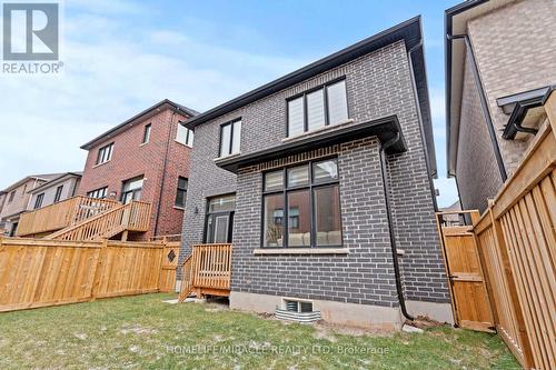 3118 Travertine Drive, Oakville, ON - Outdoor With Exterior