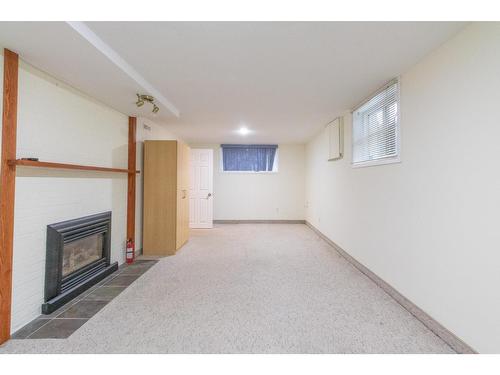 33569 5Th Avenue, Mission, BC - Indoor With Fireplace