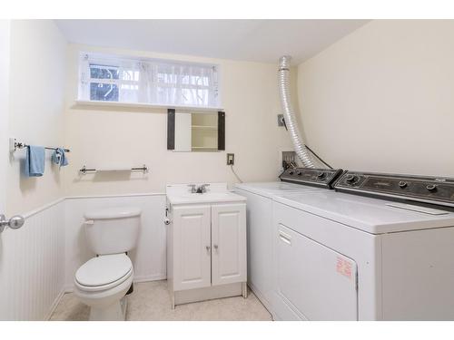 33569 5Th Avenue, Mission, BC - Indoor Photo Showing Laundry Room