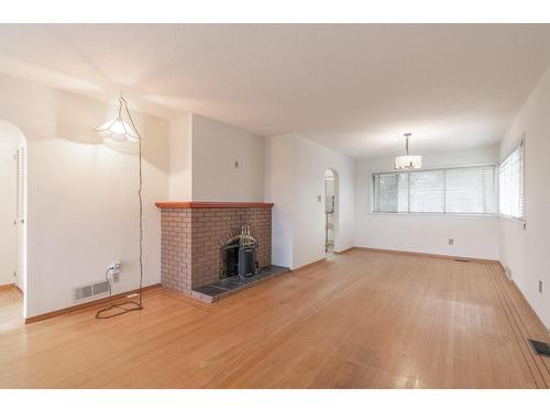 33569 5Th Avenue, Mission, BC - Indoor With Fireplace