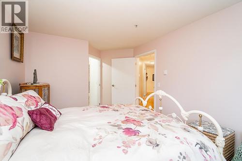 203 2983 Cambridge Street, Port Coquitlam, BC - Indoor Photo Showing Bedroom