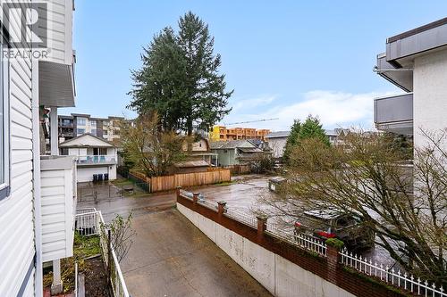 203 2983 Cambridge Street, Port Coquitlam, BC - Outdoor