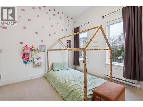 612 Brantford Street, New Westminster, BC - Indoor Photo Showing Bedroom
