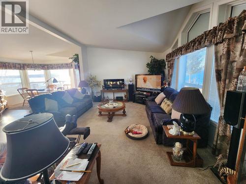 55615 Jardine Road, Prince George, BC - Indoor Photo Showing Living Room