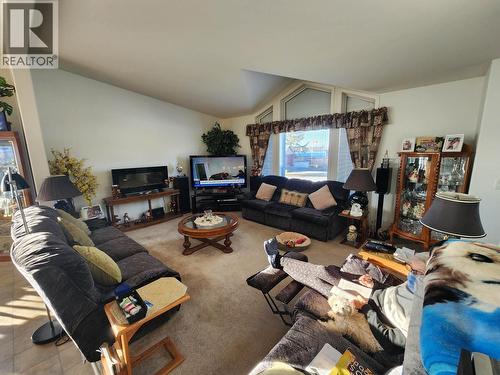 55615 Jardine Road, Prince George, BC - Indoor Photo Showing Living Room