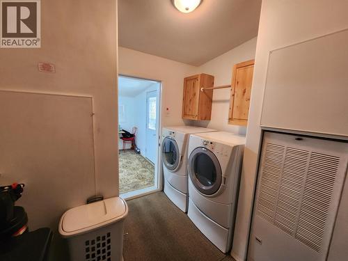 55615 Jardine Road, Prince George, BC - Indoor Photo Showing Laundry Room