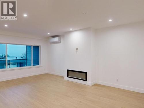 C202-6900 Burnaby Street, Powell River, BC - Indoor Photo Showing Other Room