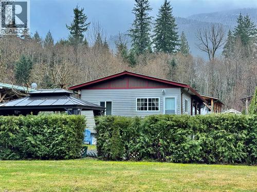 19 8631 South Shore Rd, Lake Cowichan, BC 
