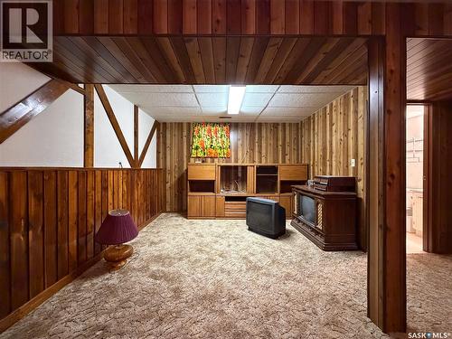 120 6Th Street E, Ponteix, SK - Indoor