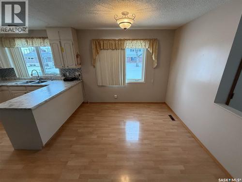 120 6Th Street E, Ponteix, SK - Indoor