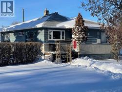 5302 50 Street  Camrose, AB T4V 1R6