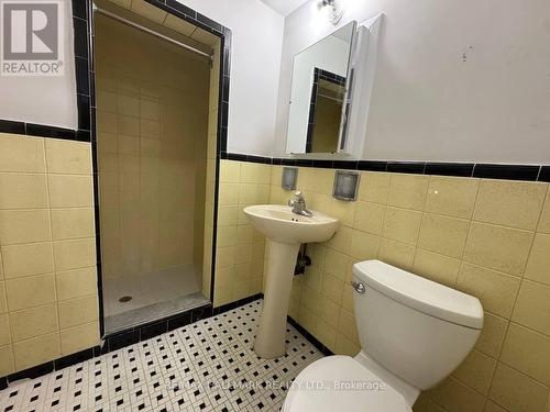 237 Pannahill Road, Toronto, ON - Indoor Photo Showing Bathroom