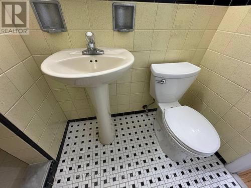 237 Pannahill Road, Toronto, ON - Indoor Photo Showing Bathroom