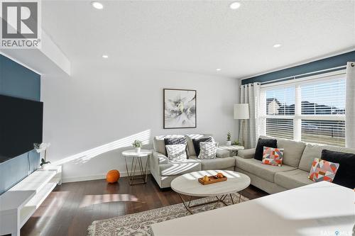 106 410 Ledingham Way, Saskatoon, SK - Indoor Photo Showing Living Room