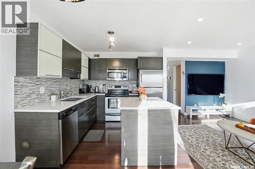 106 410 Ledingham Way, Saskatoon, SK - Indoor Photo Showing Kitchen With Stainless Steel Kitchen With Upgraded Kitchen