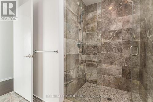 3503 - 75 St Nicholas Street, Toronto, ON - Indoor Photo Showing Bathroom