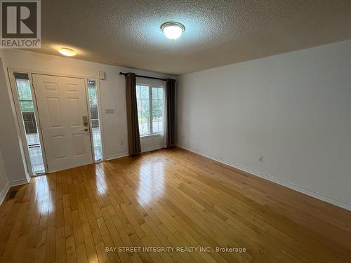 147 Nahanni Drive, Richmond Hill, ON - Indoor Photo Showing Other Room