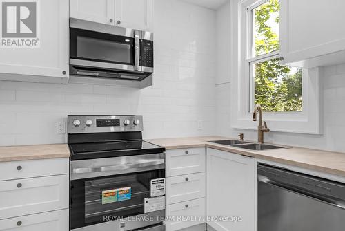 5 Gilchrist Avenue, Ottawa, ON - Indoor Photo Showing Kitchen With Stainless Steel Kitchen With Double Sink With Upgraded Kitchen