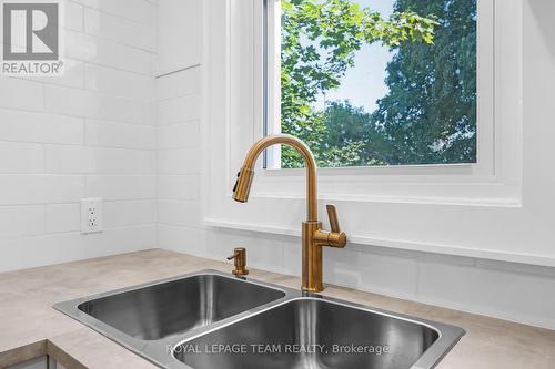 5 Gilchrist Avenue, Ottawa, ON - Indoor Photo Showing Kitchen With Double Sink