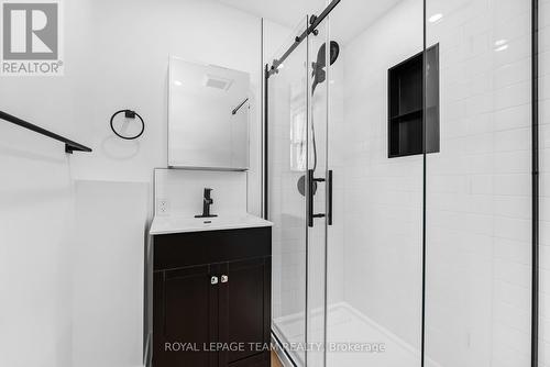 5 Gilchrist Avenue, Ottawa, ON -  Photo Showing Bathroom