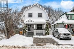 5 GILCHRIST AVENUE  Ottawa, ON K1Y 0M7