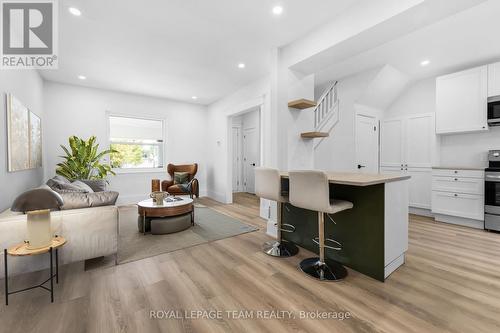 Virtually staged - 5 Gilchrist Avenue, Ottawa, ON - Indoor