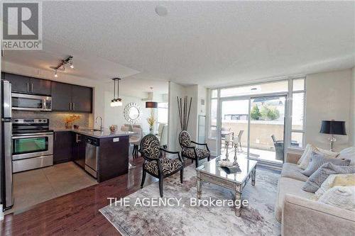 706 - 676 Sheppard Avenue E, Toronto, ON - Indoor