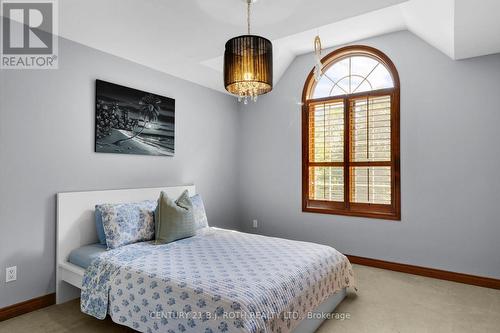 256 Denney Drive, Essa, ON - Indoor Photo Showing Bedroom
