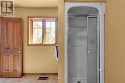 256 Denney Drive, Essa, ON - Indoor Photo Showing Laundry Room