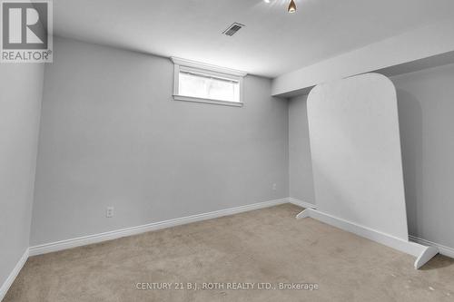 256 Denney Drive, Essa, ON - Indoor Photo Showing Other Room
