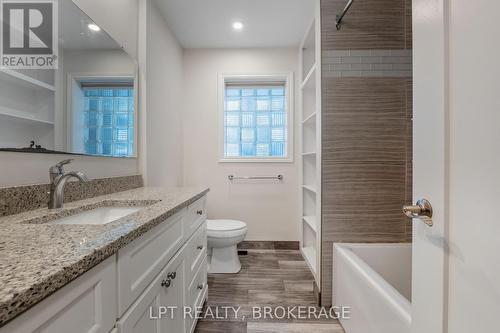 9 Elizabeth Avenue, Kingston (West Of Sir John A. Blvd), ON - Indoor Photo Showing Bathroom
