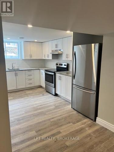 9 Elizabeth Avenue, Kingston (West Of Sir John A. Blvd), ON - Indoor Photo Showing Kitchen