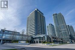 811 - 65 ONEIDA CRESCENT  Richmond Hill, ON L4B 0G9