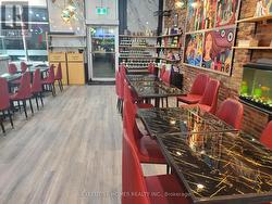 2 - 483 DUNDAS STREET W  Oakville, ON L6M 1L9