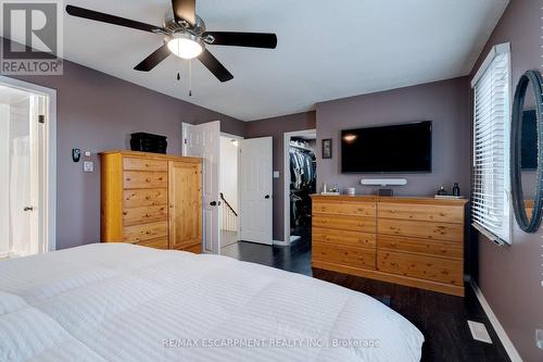 2197 Donald Road, Burlington, ON - Indoor Photo Showing Bedroom