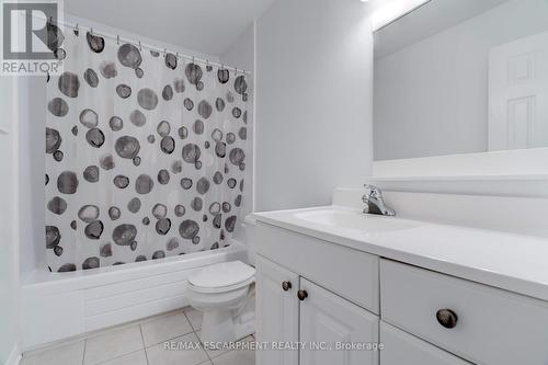 2197 Donald Road, Burlington, ON - Indoor Photo Showing Bathroom