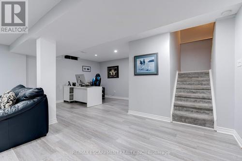 2197 Donald Road, Burlington, ON - Indoor