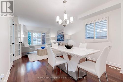 2197 Donald Road, Burlington, ON - Indoor Photo Showing Dining Room