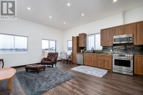 4326 County Rd 6, Stone Mills, ON - Indoor