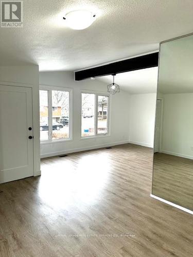 35 Karen Crescent, Hamilton, ON - Indoor Photo Showing Other Room