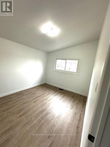 35 Karen Crescent, Hamilton, ON - Indoor Photo Showing Other Room