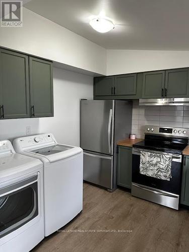 35 Karen Crescent, Hamilton, ON - Indoor Photo Showing Other Room