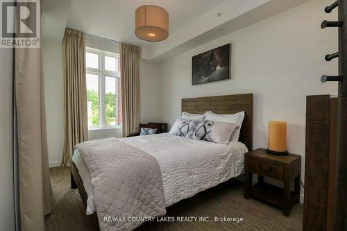 203 - 40 Horseshoe Boulevard, Oro-Medonte, ON - Indoor Photo Showing Bedroom