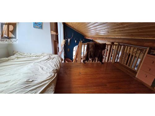 8525 Pretty Road, Cranbrook, BC - Indoor Photo Showing Bedroom
